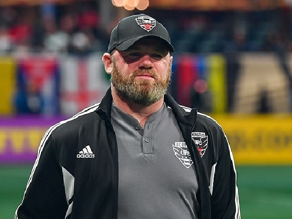 Dikaitkan dengan Everton, Wayne Rooney Buka Suara