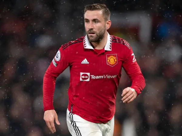 Bek Manchester United, Luke Shaw.