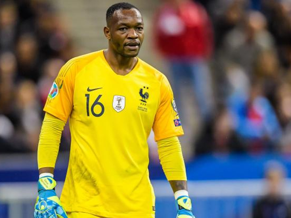 Steve Mandanda Umumkan Pensiun Dari Timnas Prancis