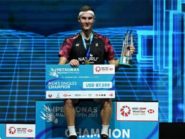 Viktor Axelsen Menangkan Malaysia Open 2023 Dengan Gaya