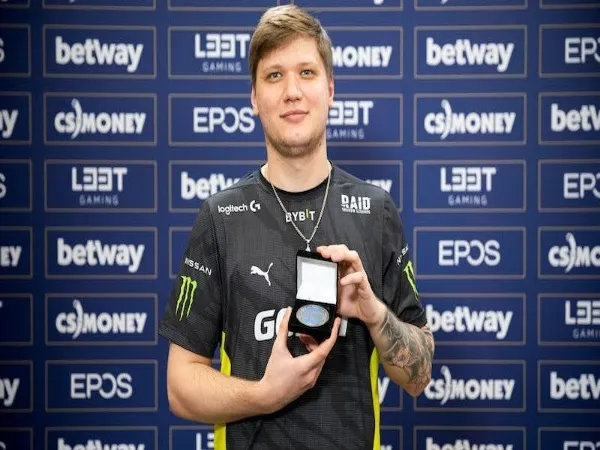 S1mple Megabintang CS:GO NaVi Ukir Rekor Bersejarah di Ranking HLTV