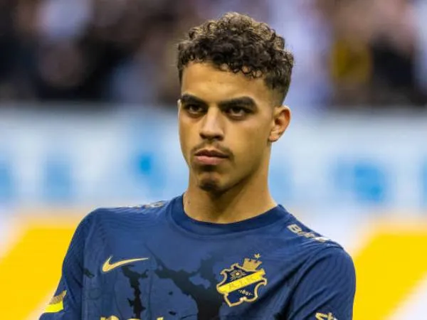 Brighton Selangkah Lagi Datangkan Gelandang Swedia, Yasin Ayari