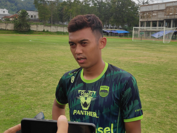 Tekad Abdul Aziz Jaga Konsistensi Permainan Bersama Persib