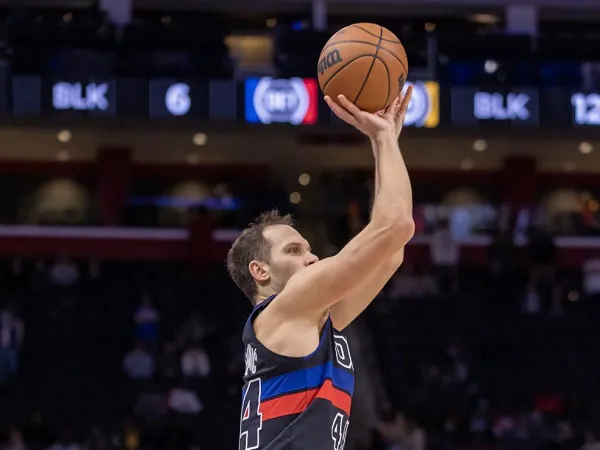 Los Angeles Lakers masih ingin datangkan Bojan Bogdanovic.