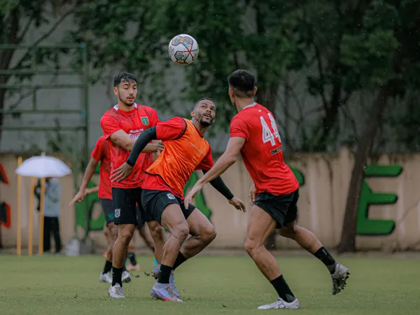 Persiapan Persebaya Surabaya jelang menghadapi Madura United
