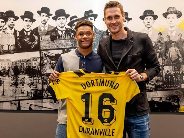 Borussia Dortmund Resmi Rekrut Julien Duranville dari Anderlecht