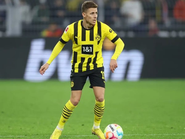 PSV Eindhoven Tertarik Pinjam Thorgan Hazard dari Borussia Dortmund