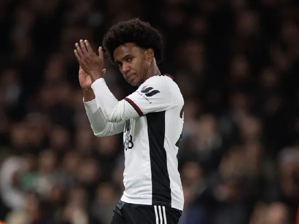 Willian menghidupkan kembali kariernya bersama Fulham