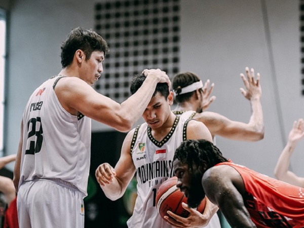 Jan Misael Lakukan Aksi Heroik untuk Mountain Gold Kalahkan Patriots