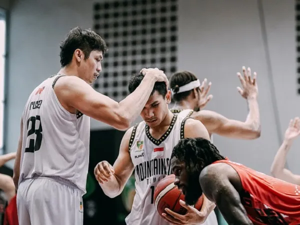 Jan Misael Lakukan Aksi Heroik untuk Mountain Gold Kalahkan Patriots