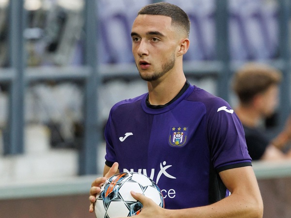Pantau Zeno Debast, Scout Inter Bela-belain Terbang ke Belgia