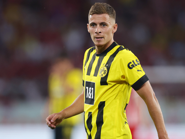 Borussia Dortmund Resmi Pinjamkan Thorgan Hazard ke PSV Eindhoven