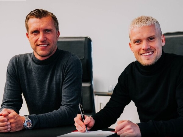 Eintracht Frankfurt Resmi Datangkan Philipp Max dari PSV Eindhoven