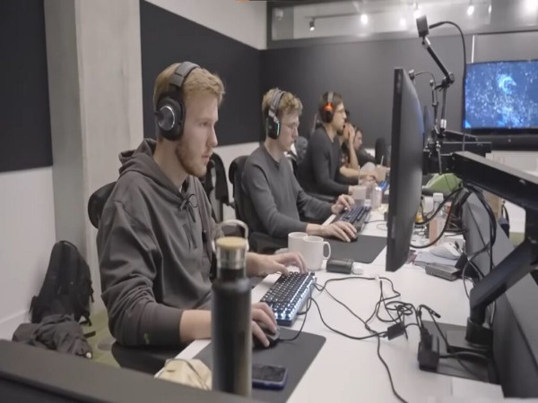 Region EEU DPC Mendapatkan 3 Slot Major, Cr1t Tidak Setuju