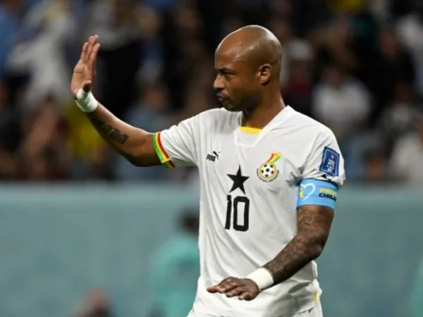 Nottingham Forest Kalahkan Everton Dalam Perburuan Andrew Ayew