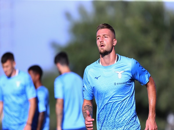 Sempat Tertunda, Lazio Mulai Bahas Kontrak Baru Milinkovic-Savic