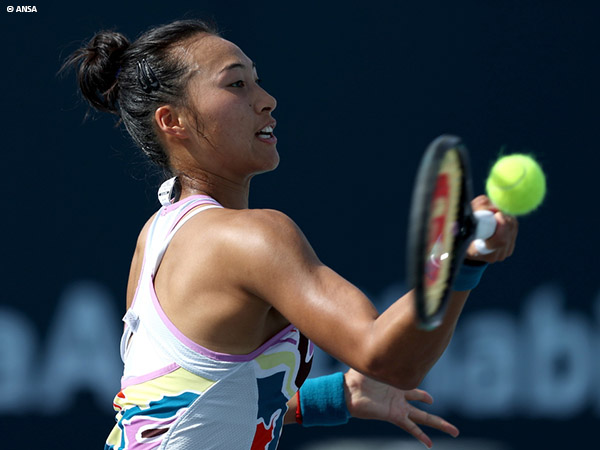 Zheng Qinwen Tak Hadapi Banyak Drama Di Laga Pembuka Abu Dhabi