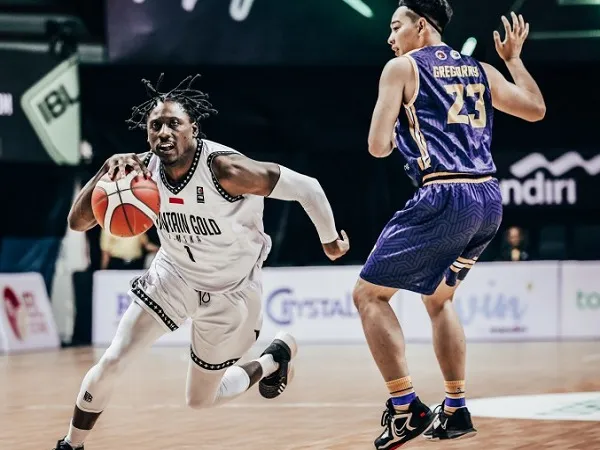 Shavar Newkirk Antarkan Mountain Gold Menang Atas Satya Wacana