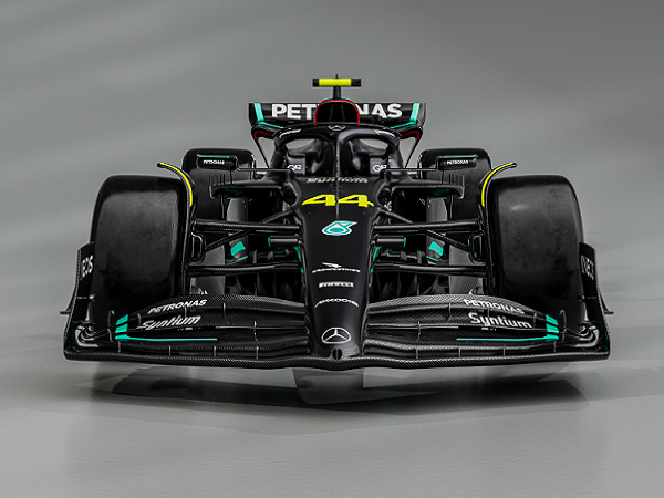 Mobil W14 Resmi DIluncurkan, Mercedes Pakai Warna Hitam