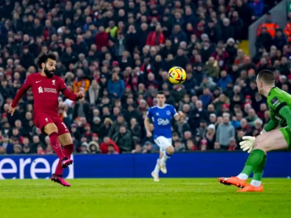 Salah Cetak Gol Mudah, Dua Pemain Everton Wajib Disalahkan