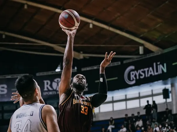 Pemain asing Bima Perkasa Jogja, Cameron Coleman. (Foto: IBL)