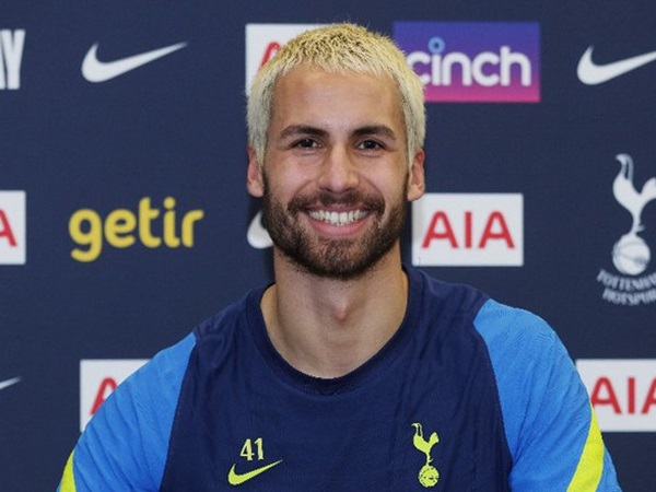 Tottenham Konfirmasi Kontrak Baru Alfie Whiteman Hingga 2025