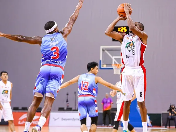 PP Perbasi resmi bekukan segala kegiatan Louvre Surabaya.