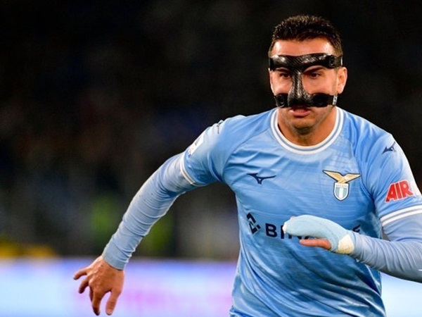 Pedro Ungkap Sedang Pertimbangkan Tawaran Lazio dan Tenerife