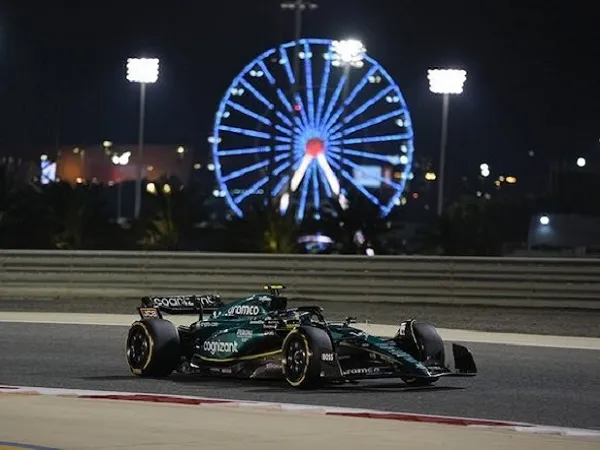 Fernando Alonso Nikmati Pertarungan Sengit dengan Hamilton