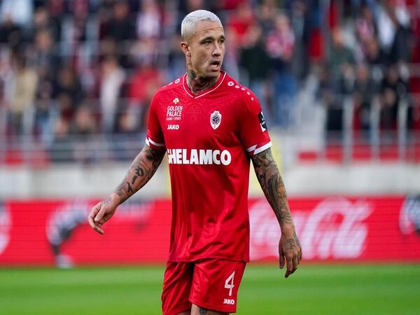 Radja Nainggolan: Saya Diperlakukan Layaknya Kotoran di Antwerp!