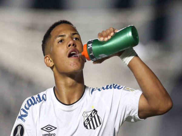 Wonderkid Brasil Curi Perhatian Liverpool, Berniat Beli?