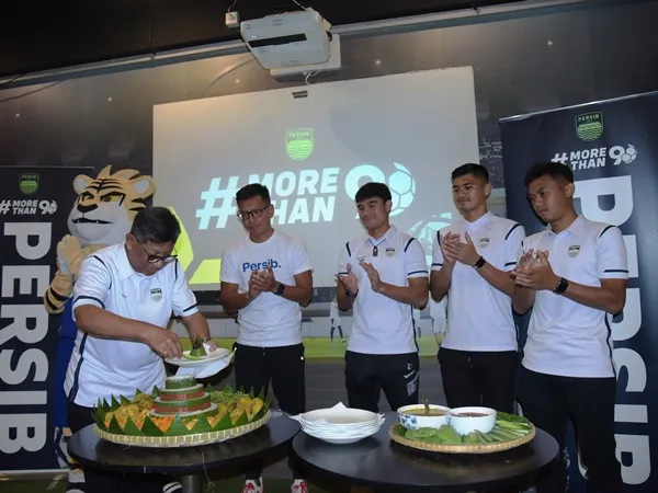 Fitrul Dwi Rustapa berharap Persib makin berprestasi di ulang tahun ke-90