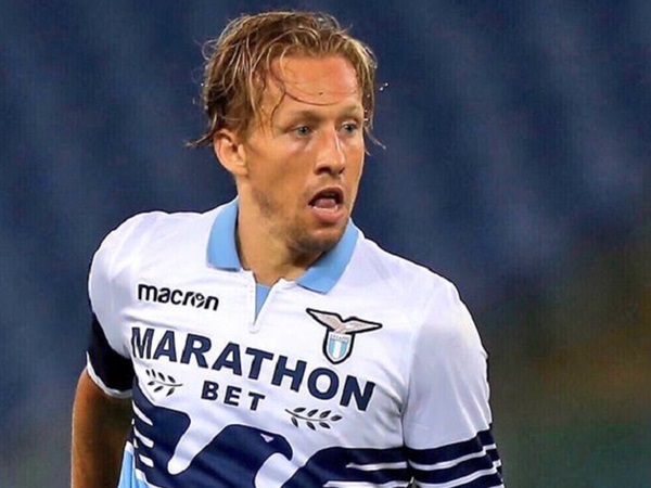 Alasan Kesehatan, Lucas Leiva Putuskan Pensiun Sebagai Pemain