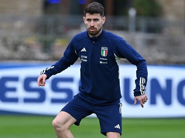Mancini Bakal Ubah Line-up Italia Kontra Malta, Jorginho Dicadangkan?