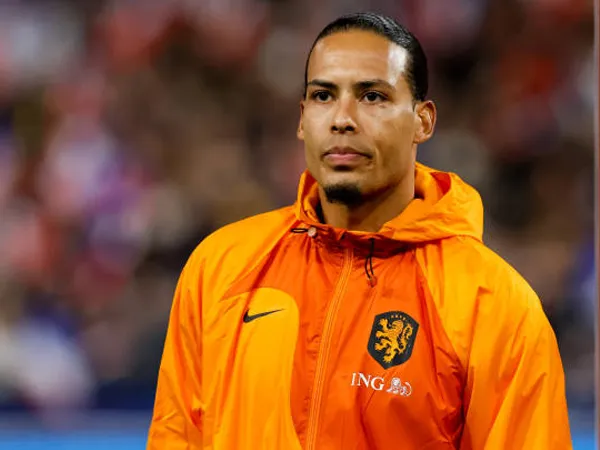 Gary Cahill Puji Virgil van Dijk Setinggi Langit