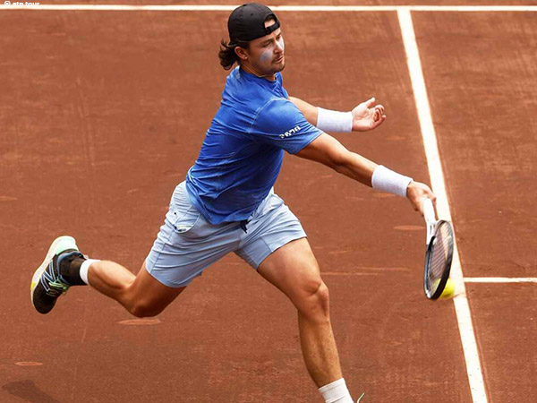 Awali Turnamen Di Houston, J. J. Wolf Terhindar Dari Drama