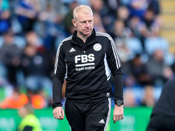 Adam Sadler Kecewa Usai Leicester City Dipermalukan Bournemouth