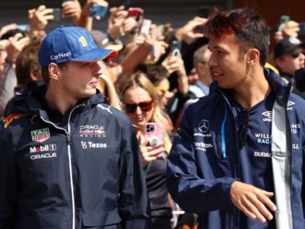 Alexander Albon Bantah Mobil Red Bull Hanya untuk Max Verstappen