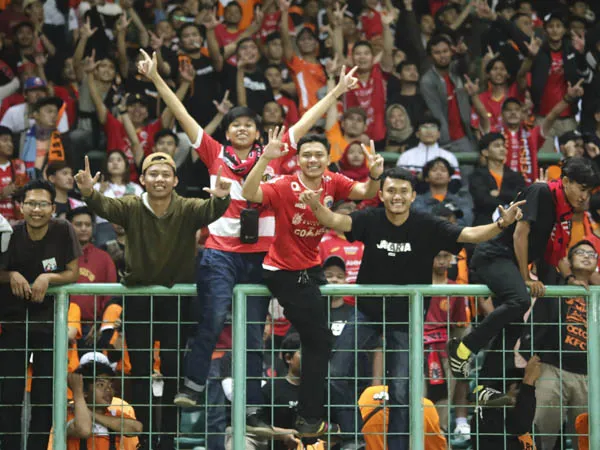 Suporter setia Persija Jakarta, The Jakmania siap dampingi tim kebanggaannya di laga pamungkas musim ini