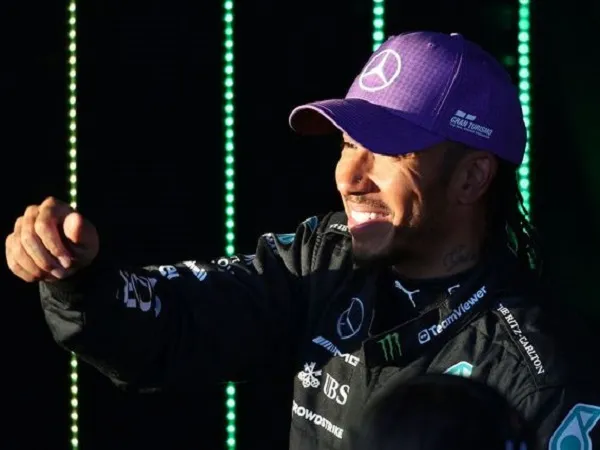 Jatuh Hati dengan Australia, Lewis Hamilton Berniat untuk Pindah