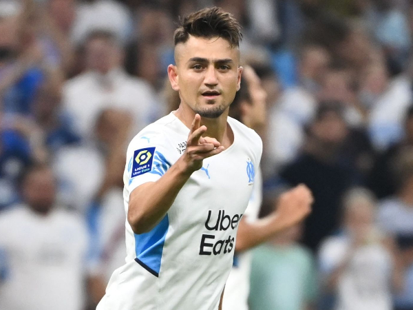 Cengiz Under Tegaskan Ingin Bertahan di Marseille Musim Depan