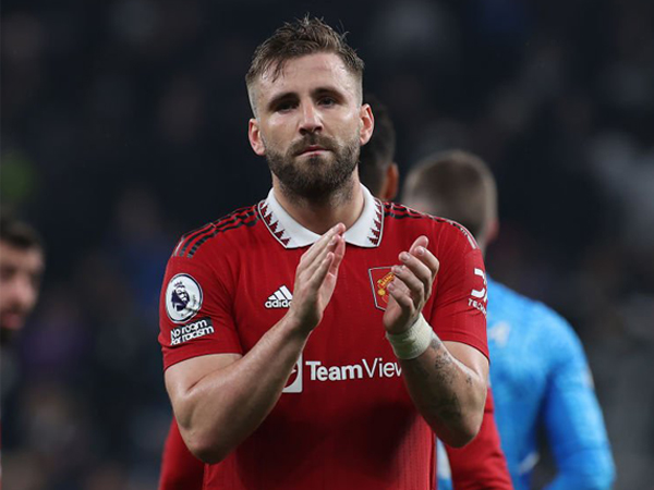 Luke Shaw Diklaim Pemain Terbaik MU di Laga Kontra Tottenham