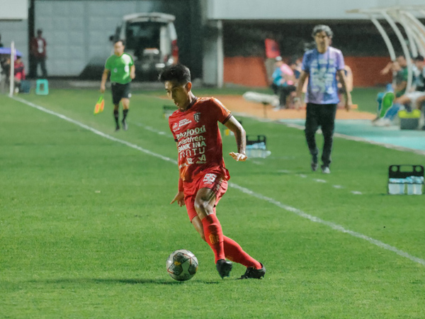 Made Tito Terpilih Jadi Pemain Muda Terbaik Bali United Musim 2022/2023