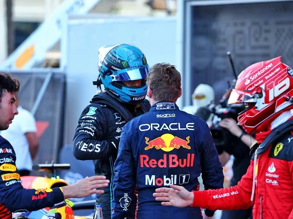George Russell bingung dengan emosi meledak-ledak dari Max Verstappen.