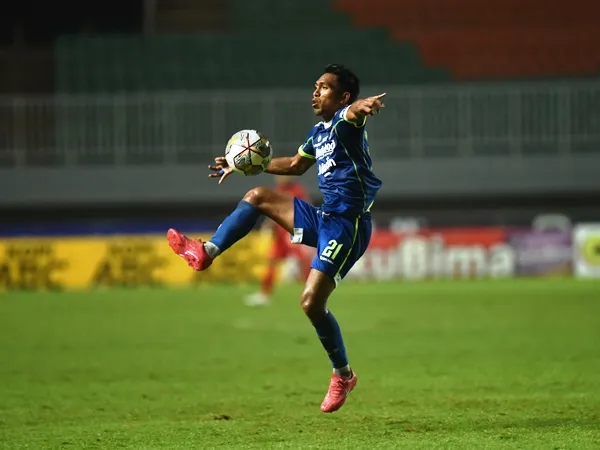 Winger Persib, Frets Butuan