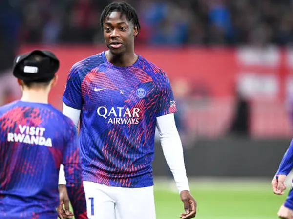 El Chadaille Bitshiabu Masuk Dalam Daftar Incaran Liverpool