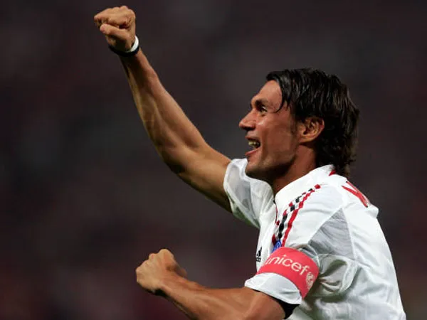 Kisah Jamie Carragher Curi Jersey Paolo Maldini di Ruang Ganti