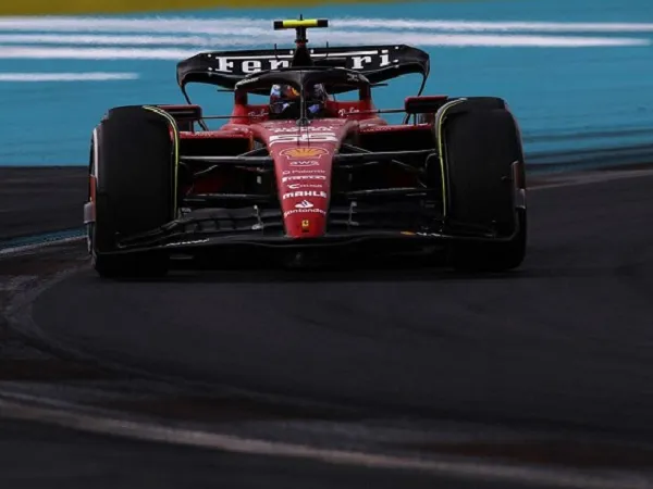 Ferrari, Carlos Sainz