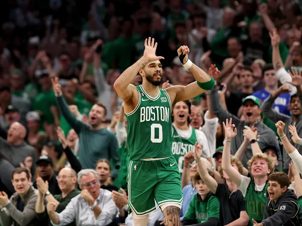 Jayson Tatum jadi pahlawan kemenangan Boston Celtics atas Philadelphia 76ers.
