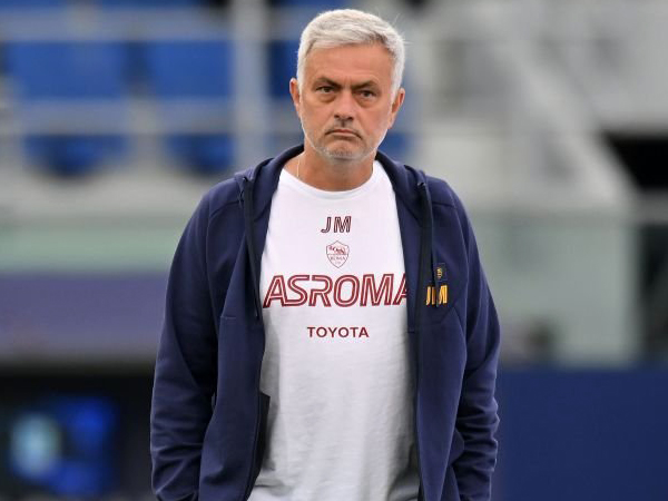 Paris Saint-Germain Dapat Dukungan Rekrut Jose Mourinho